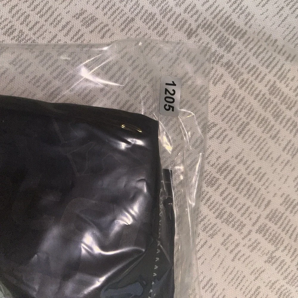 NWT  GOTCHA MENS SWIM / BOARD SHORTS -  shadow aop black y2k - SIZE 36